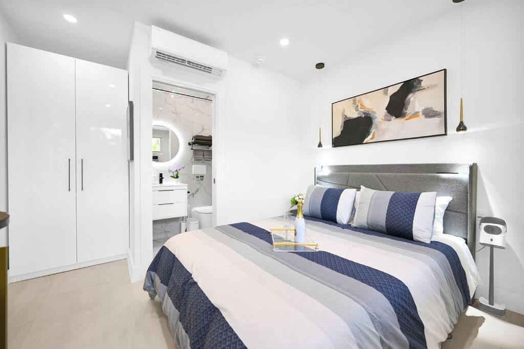 Modern Oasis Near Design District, Wynwood Apartment